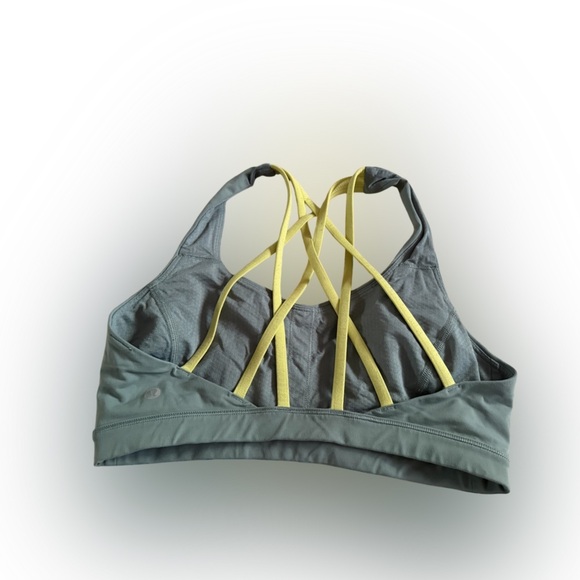 Lululemon Free to Be Serene Bra *Light Support, C/D Cup
Tidewater Teal / Wasabi - Picture 2 of 4